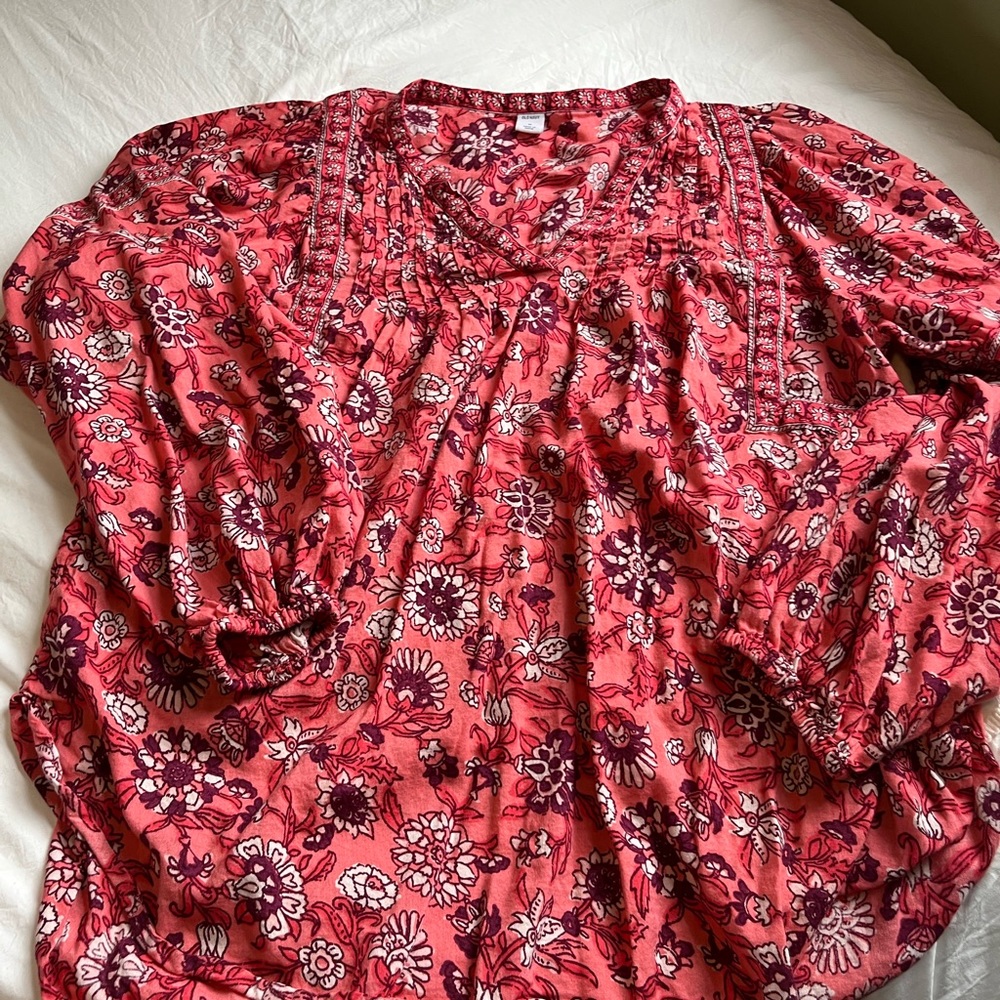 Old Navy flowy blouse